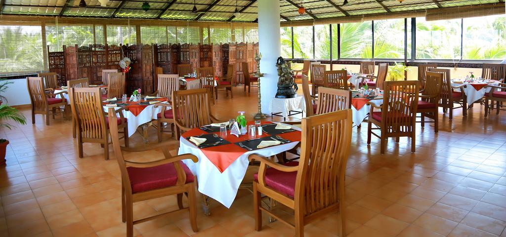 Chakra Ayurvedic Resort Kovalam Exterior photo