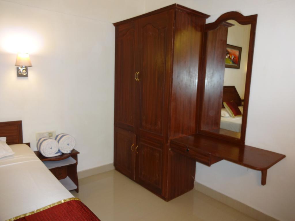 Chakra Ayurvedic Resort Kovalam Exterior photo
